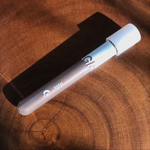 Glossier Fawn Lidstar